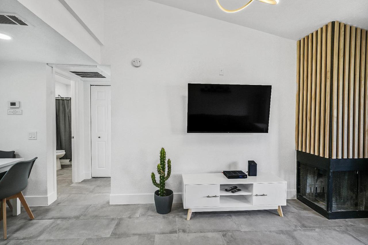 Condo Close To Strip And Raiders Stadium Las Vegas Eksteriør bilde